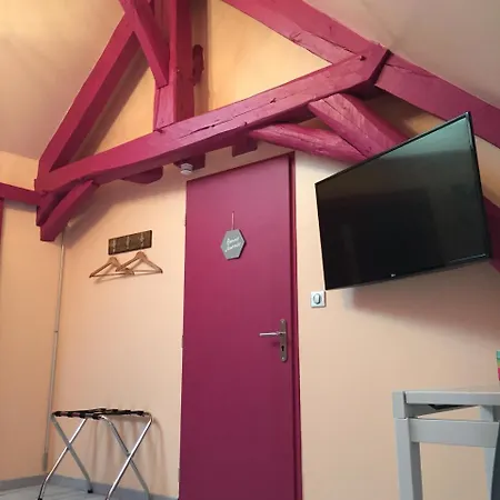 Le Rouge & Blanc Bed & Breakfast Saint-Maurice-le-Vieil Exterior photo
