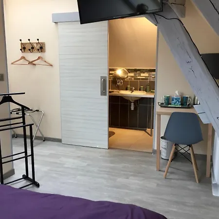 Le Rouge & Blanc Bed & Breakfast Saint-Maurice-le-Vieil Exterior photo